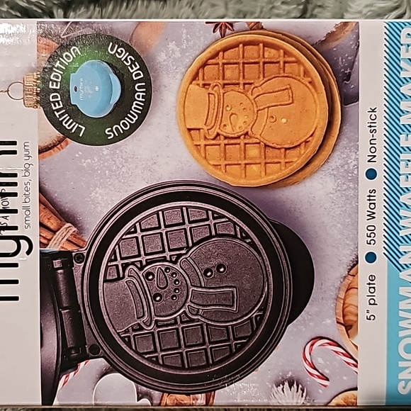 Brand new Mymini Snowman Waffle maker - Picture 2 of 5